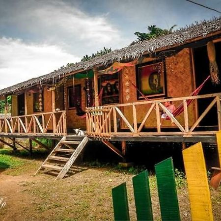 Rasta Family House Hotel El Nido Exterior foto